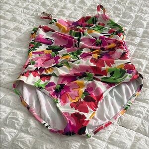 Croft & Barrow Pink Floral One Piece Swimsuit